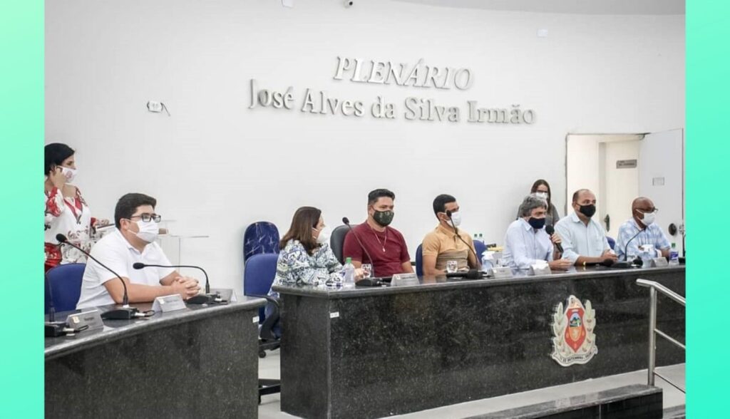 Vereador Autarquia participa da posse dos novos concursados de Belo Jardim, PE