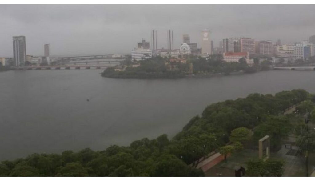 Apac alerta para chuvas fortes em Pernambuco neste domingo