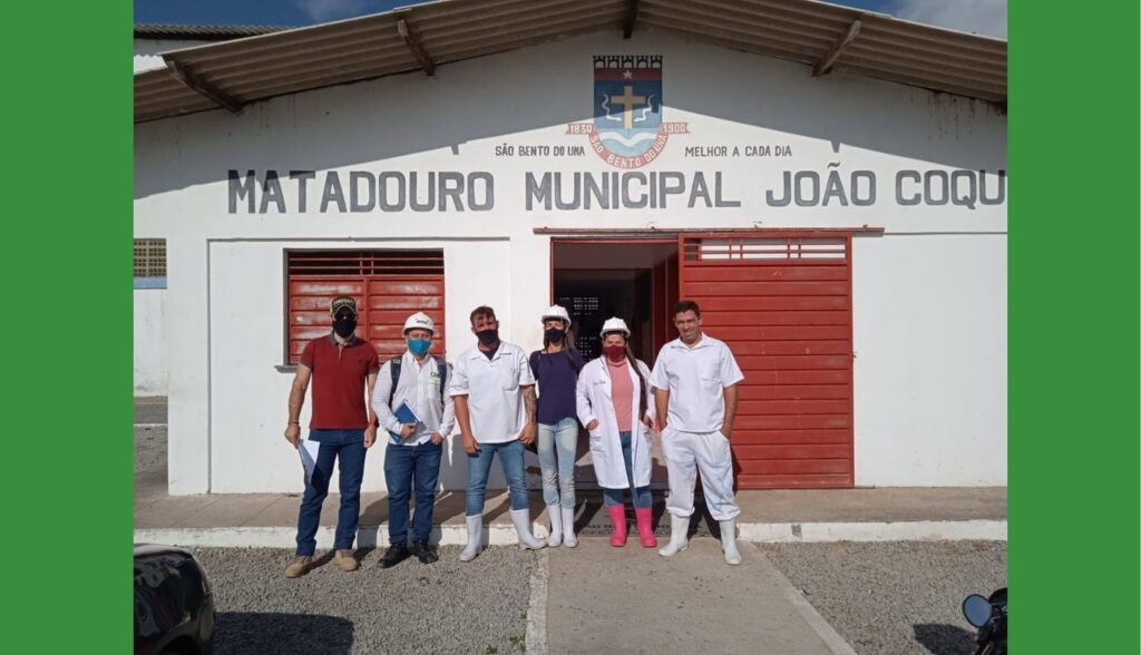 Secretaria de Agricultura realiza visita a São Bento do Una visando trazer melhorias para o Abatedouro Municipal
