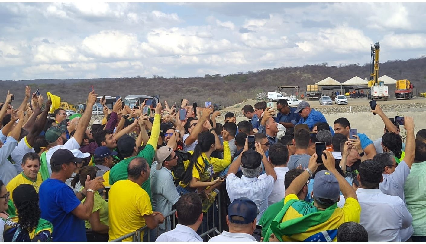 Meira e Feitosa prestigiam a entrega do Ramal do Agreste e Barragem de Campos, feitas por Bolsonaro
