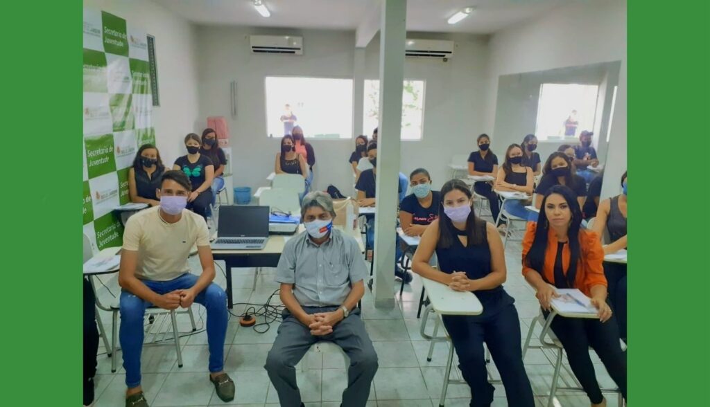 Secretaria de Juventude inicia curso de Cabeleireiro Unissex e beneficia 22 jovens de Belo Jardim