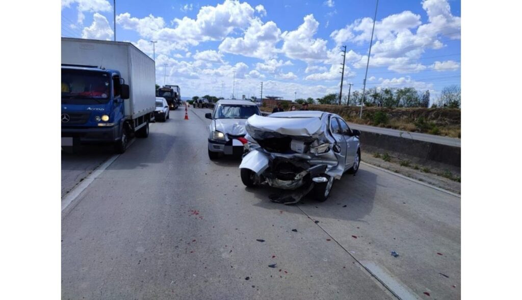 Duas crianças são atropeladas ao atravessar BR-232, em São Caetano