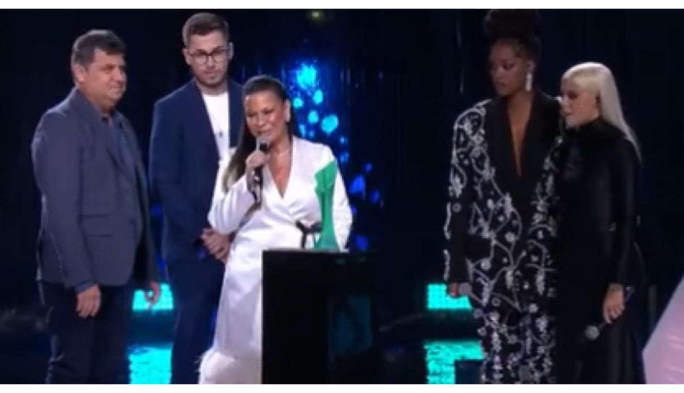 Mãe de Marília Mendonça agradece apoio dos fãs durante homenagem à cantora no Prêmio Multishow; assista