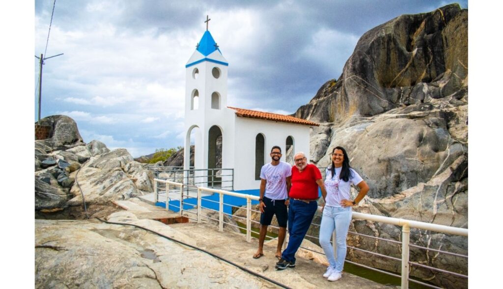 Agência Avant Turismo conhece Igrejinha de Lagoa de Pedra em Brejo da Madre de Deus