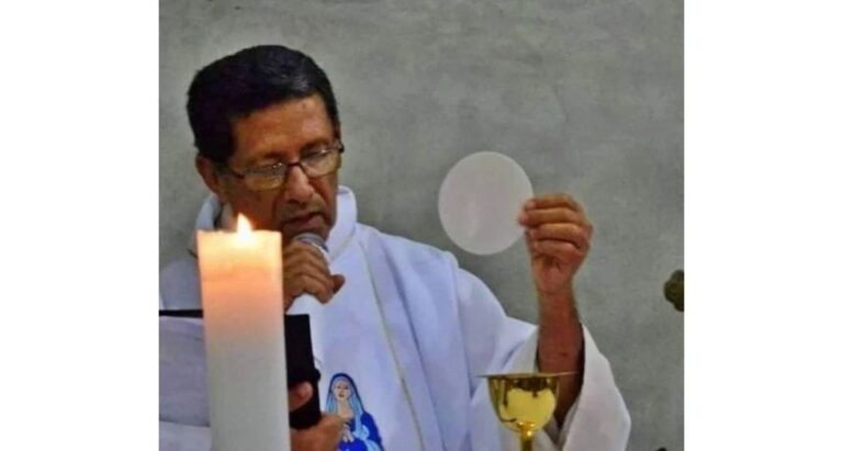 Padre de Surubim é encontrado morto após tomar veneno dentro da igreja