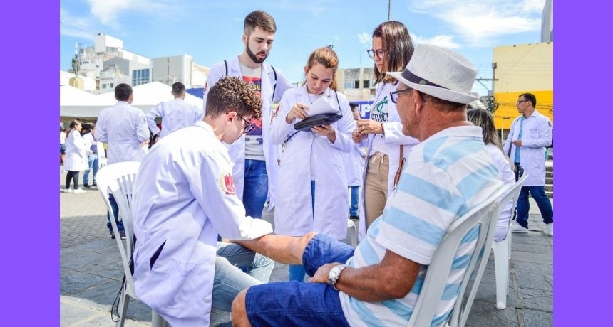 Campanha Lava-pés faz alerta para os diabéticos