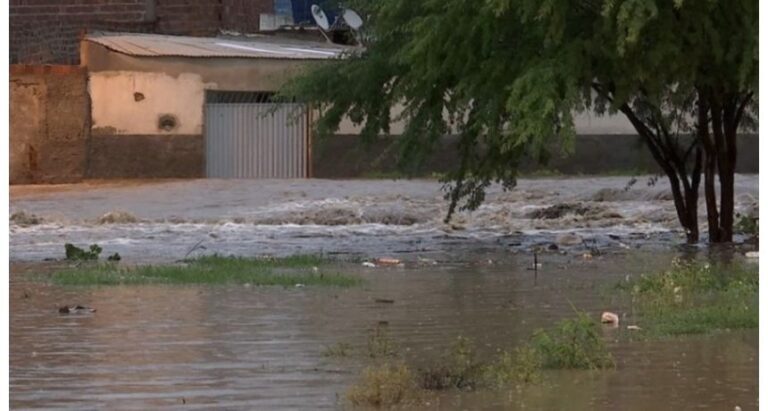 CHUVA FORTE NO AGRESTE: Apac faz alerta de chuvas intensas em Caruaru e na região do Agreste durante fim de semana