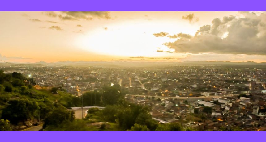 Apaixonados celebram Dia dos Namorados com pôr do sol no Monte Bom Jesus