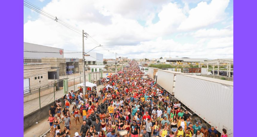 Caminhada do Cuscuz Gigante atraiu milhares de pessoas neste domingo