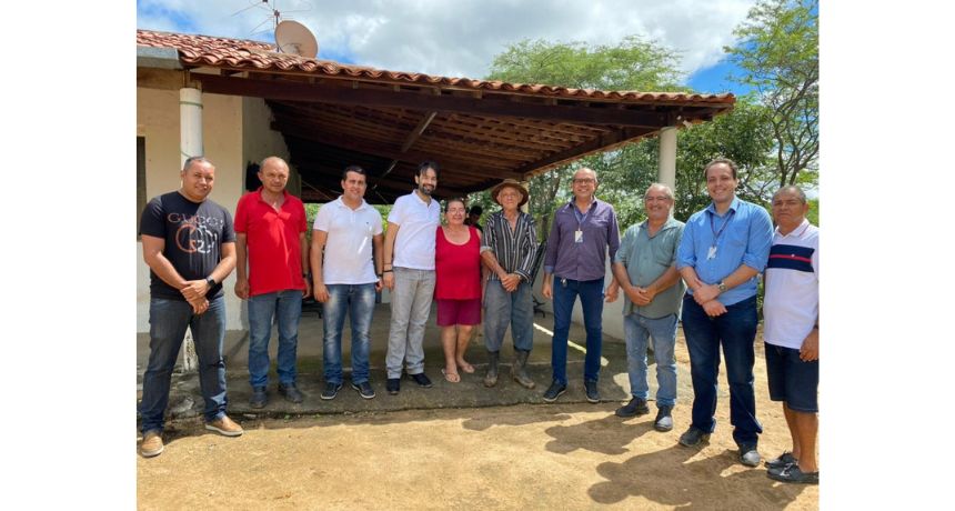 Diogo Moraes analisa local para implantação de estação de tratamento de água para Vila do Pará