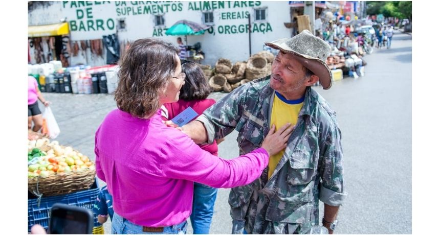 Débora Almeida visitou o comércio e feiras de Belo Jardim