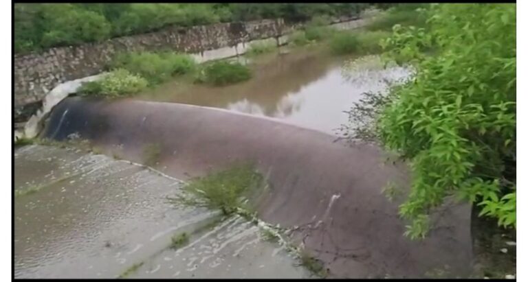 Barragem de Ipaneminha começa a verter