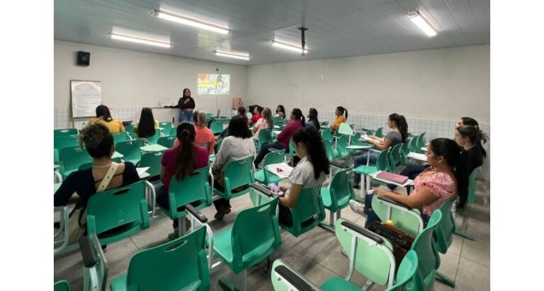 Toritama recebeu curso prático ensina mecânica de automóveis para mulheres