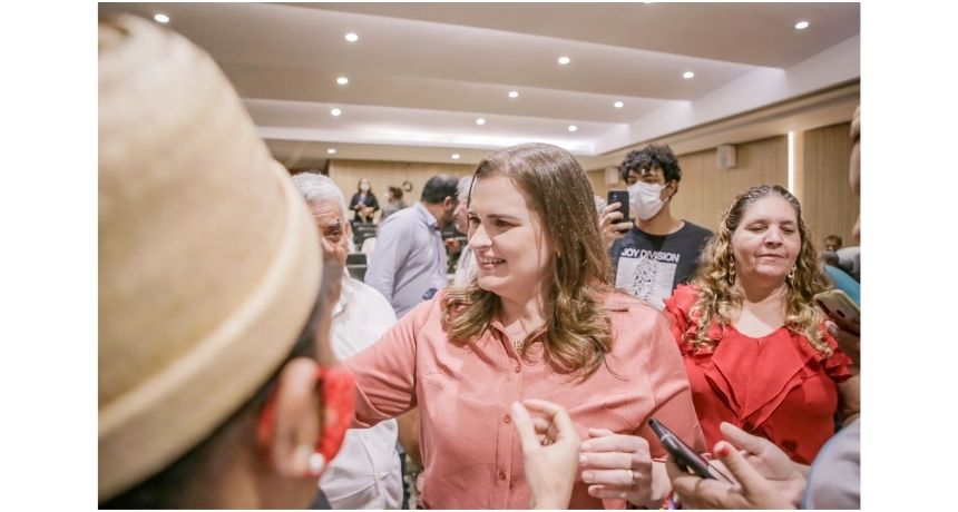 Em nova reunião da Comissão Externa, Marília Arraes e integrantes ouvem moradores das localidades atingidas pela chuva