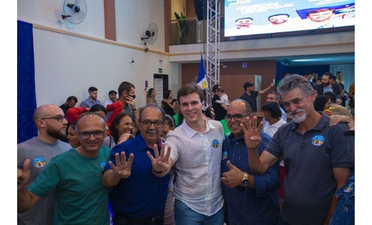Mais um ex-prefeito do Sertão fechado com Miguel Coelho para governador