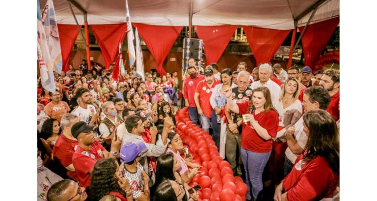 Marília Arraes e André de Paula participam da inauguração do comitê Litoral Norte em Igarassu