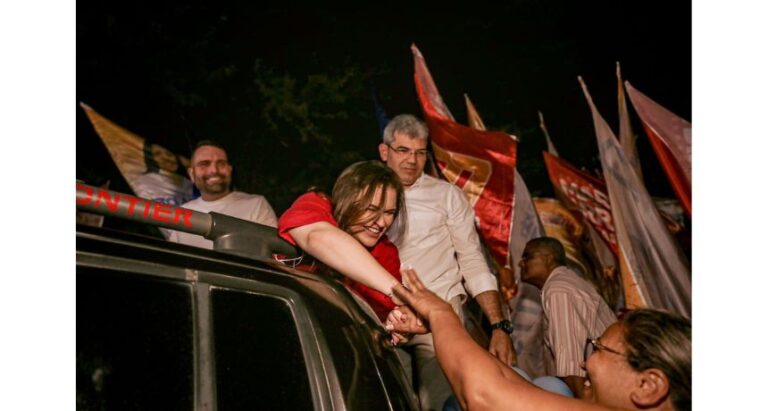 Marília Arraes participa de grande carreata em Glória do Goitá