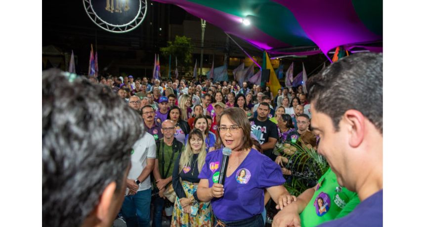Articulação de aliados e nome forte de Débora Almeida levam multidão à inauguração do seu comitê em Caruaru