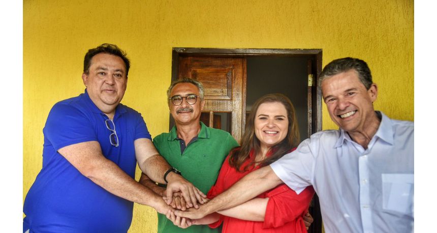 Marília Arraes recebe apoio do prefeito de Venturosa e Tuparetama