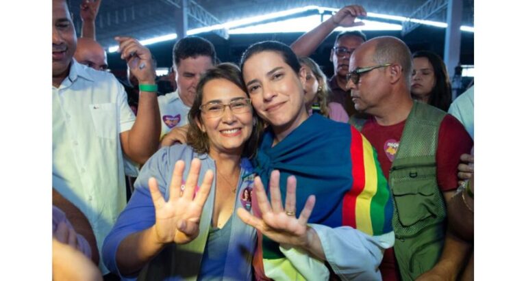 Débora Almeida: "Como deputada estadual eleita, estamos contribuindo com Raquel para um novo Pernambuco"