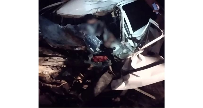 Homem morre em colisão de carro coom carreta na BR-423, em Lajedo