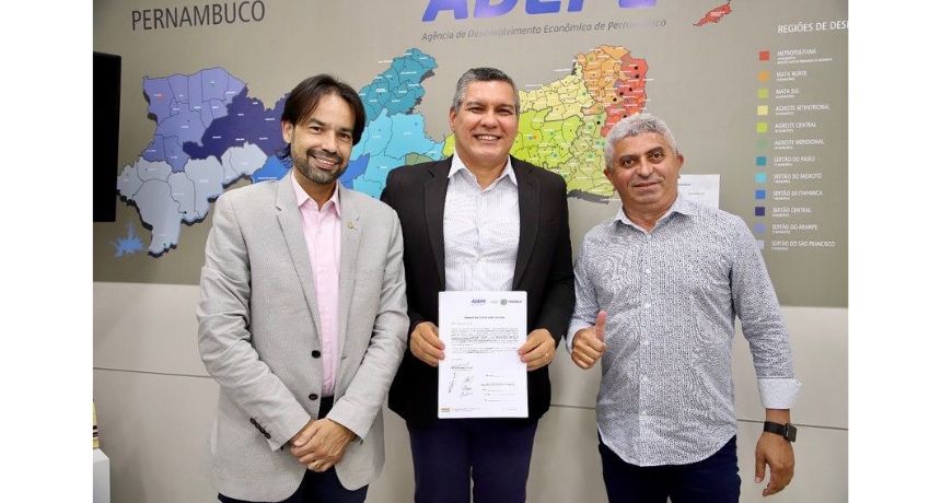 Diogo Moraes assina ordem de serviço para requalificação de mercado público municipal de Taquaritinga do Norte