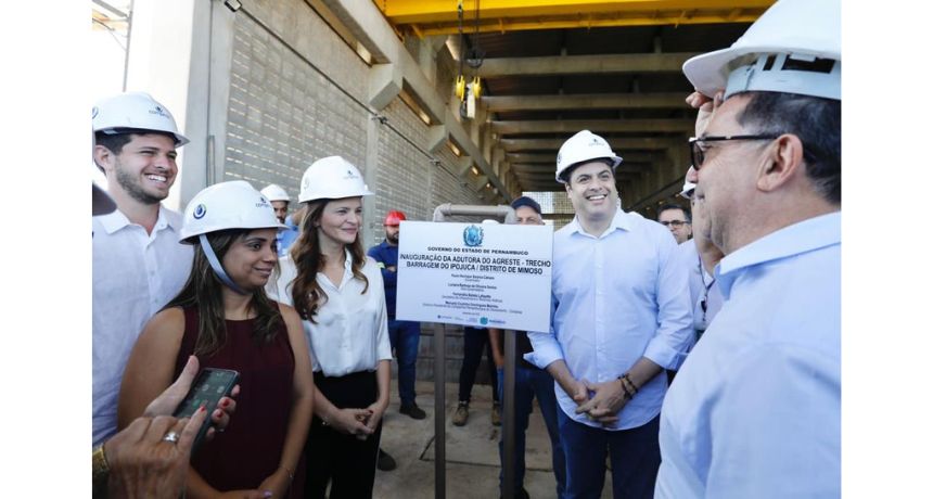 Paulo Câmara inaugura mais um trecho da Adutora do Agreste, em Arcoverde