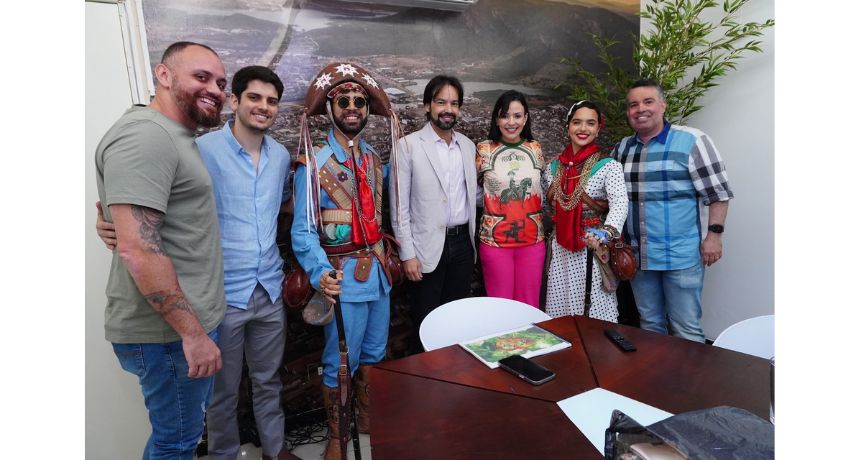 Oriundo de Serra Talhada, Lampião garante título do Carnaval carioca à Imperatriz Leopoldinense