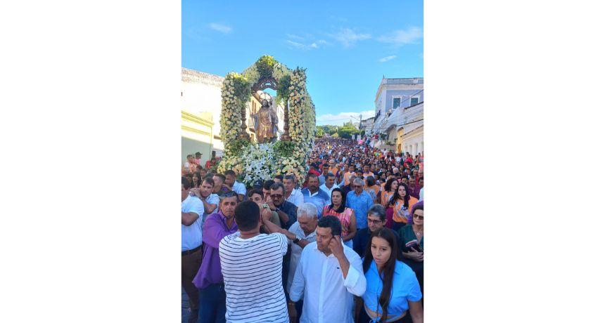 Procissão de São José leva milhares fiéis às ruas do Brejo da Madre de Deus