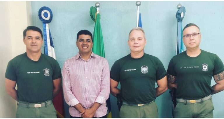 Prefeito Álvaro Marques visita o 15º BPM em Belo Jardim e é recebido pelo novo comandante o Ten Cel Wagner