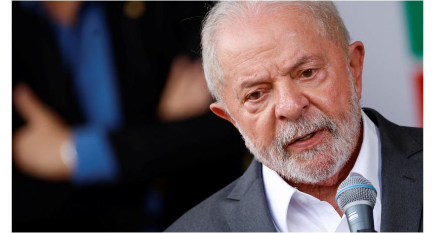 Lula deve passar por cirurgia para tratar artrose após viagem à França
