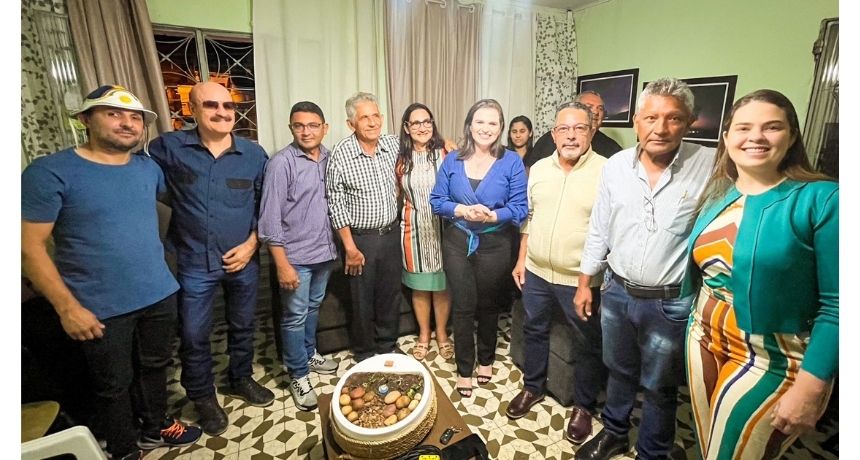 Em Brejo da Madre de Deus, Marília Arraes se reúne com lideranças políticas do Agreste e prestigia o 1º festival do Morango