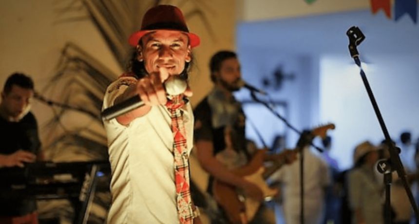 Sesc abre último fim de semana de setembro com show de Régis Bakana, em Garanhuns