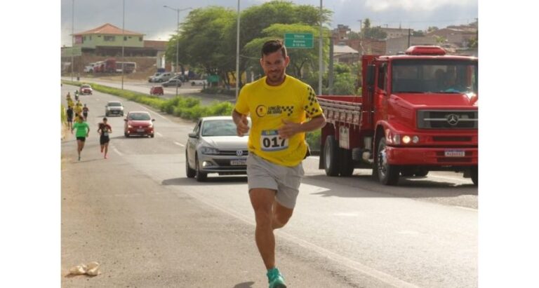 Corredor morre após passar mal durante prova e ser internado na UTI com lesão grave e xixi preto