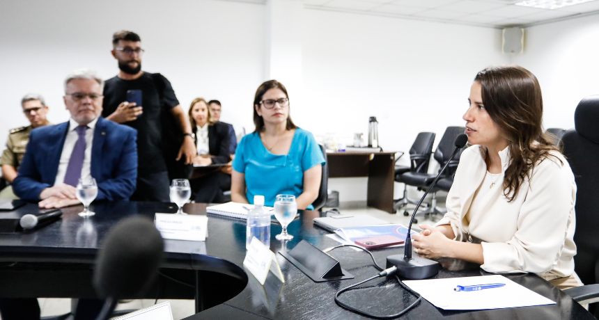 Em reunião do Juntos pela Segurança, governadora Raquel Lyra apresenta panorama do sistema penitenciário para secretário do Ministério da Justiça