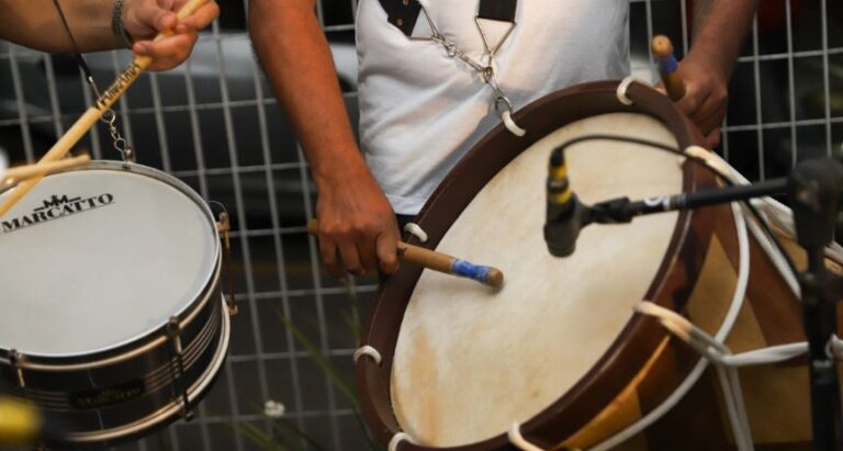 Sesc promove estudos sobre técnicas de instrumentos de percussão, em Surubim