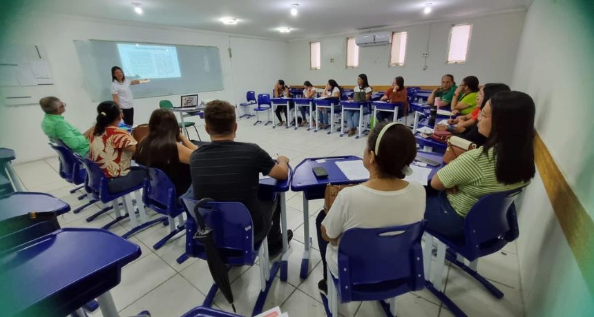 Prefeitura de Belo Jardim investe em parcerias e formações educacionais para fortalecer o ensino municipal