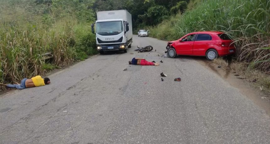 Acidente entre carro e moto deixa duas pessoas gravemente feridas na PE-103 em Palmares