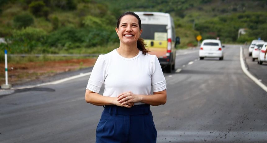 Governo Raquel Lyra alcança a marca de 800 quilômetros de estradas recuperadas com investimento de R$ 1,5 bilhão