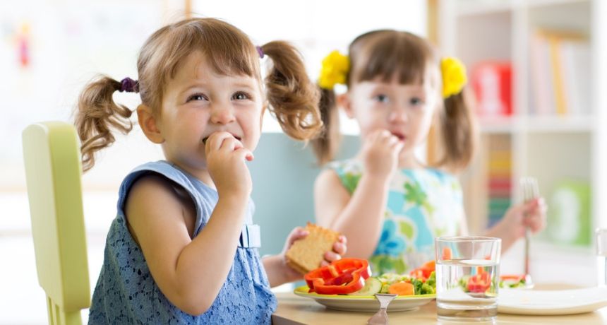 Durante as férias: Especialista compartilha estratégias para manter a alimentação infantil saudável e equilibrada