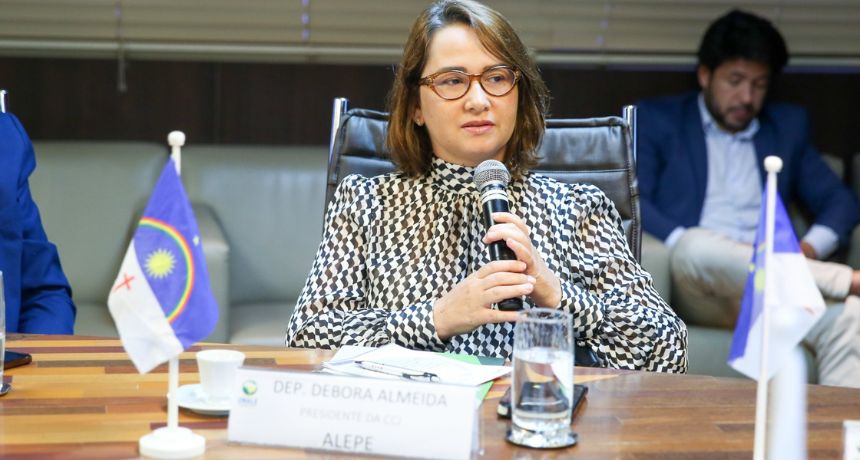 Em clima pré-eleitoral, Débora Almeida participará de Convenções Partidárias de aliados no interior