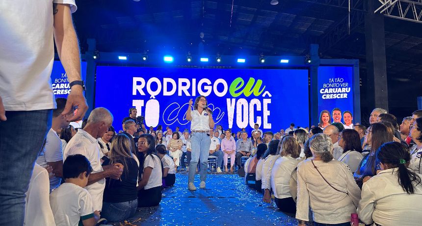 Débora Almeida Participa de Convenção do PSDB/Cidadania em Caruaru e Homologa Candidaturas de Rodrigo Pinheiro e Dayse Silva