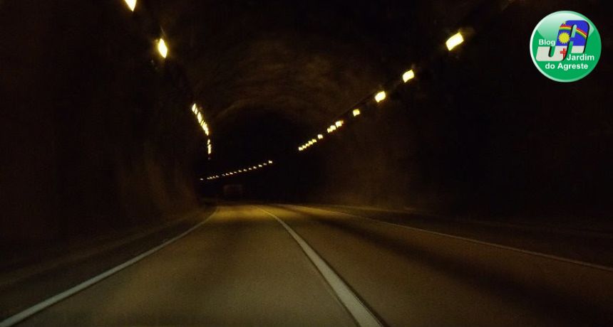 Túnel na BR 232 terá faixa interditada por cerca de 15 dias para substituição de lâmpadas antigas por LED