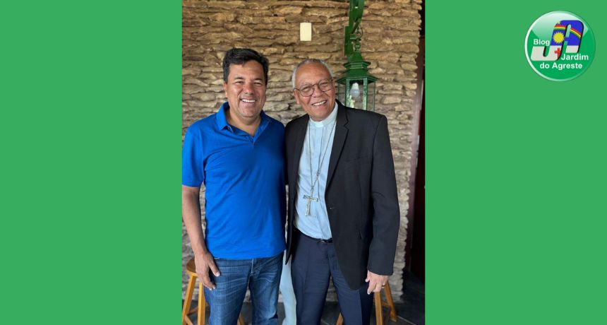 Deputado Mendonça Filho e o Bispo Dom José Luiz conversam sobre atuação e projetos da Diocese de Pesqueira