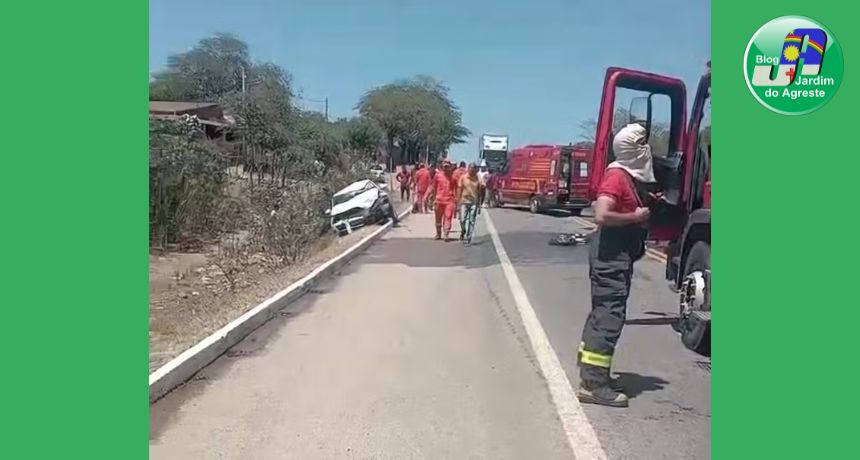 Homem morre e outro fica ferido após acidente envolvendo carro e moto em Serra Talhada