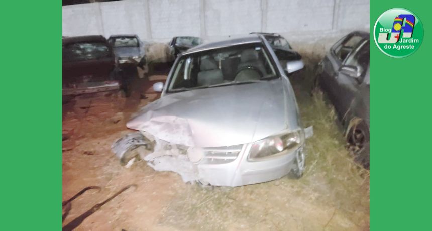 Condutor alcoolizado é detido após colidir na mureta de ponte na BR-116