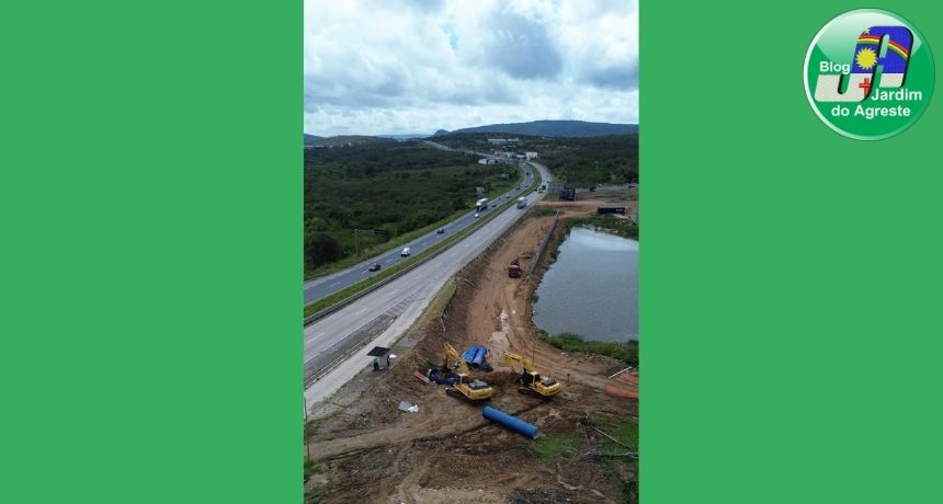 Tubulações da adutora do Agreste atravessam túnel na BR-232 em Caruaru