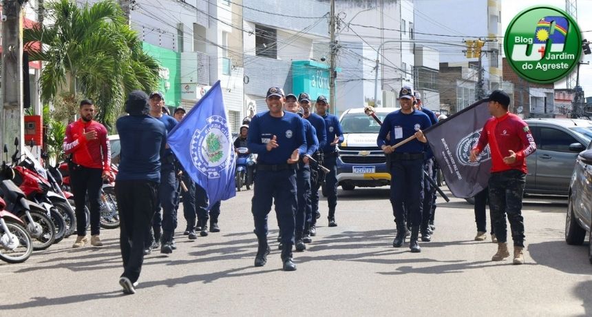 Prefeitura de Belo Jardim realiza apresentação dos guardas civis municipais após curso de formação