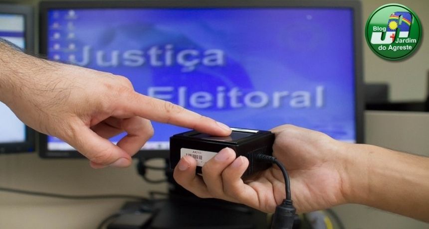 TRE-PE realiza mutirão para coleta biométrica e emissão do primeiro título em São Bento do Una