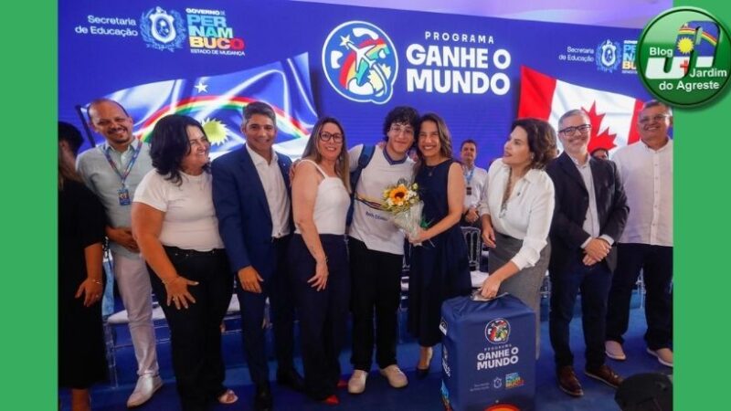 Ganhe o Mundo: governadora Raquel Lyra entrega kits de viagem a 700 estudantes que farão intercâmbio no Canadá